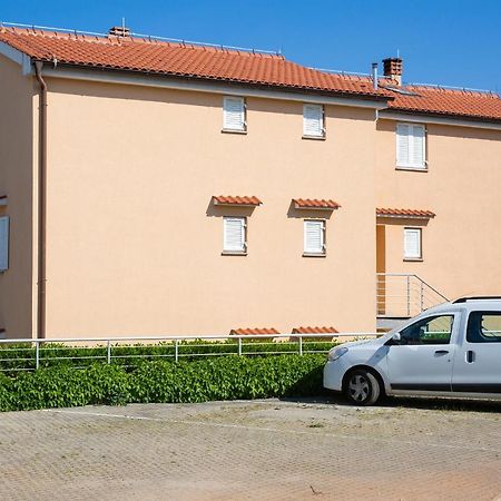Apartments Aster Malinska Exterior photo